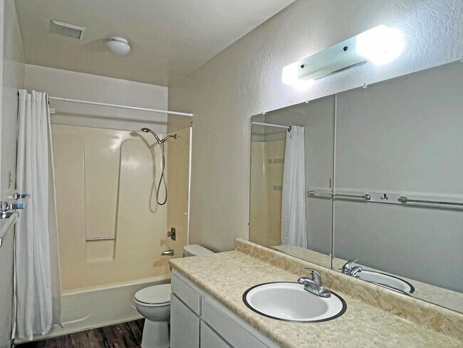 146 Gibson St unit 4, Ukiah, CA 95482 - photo 5