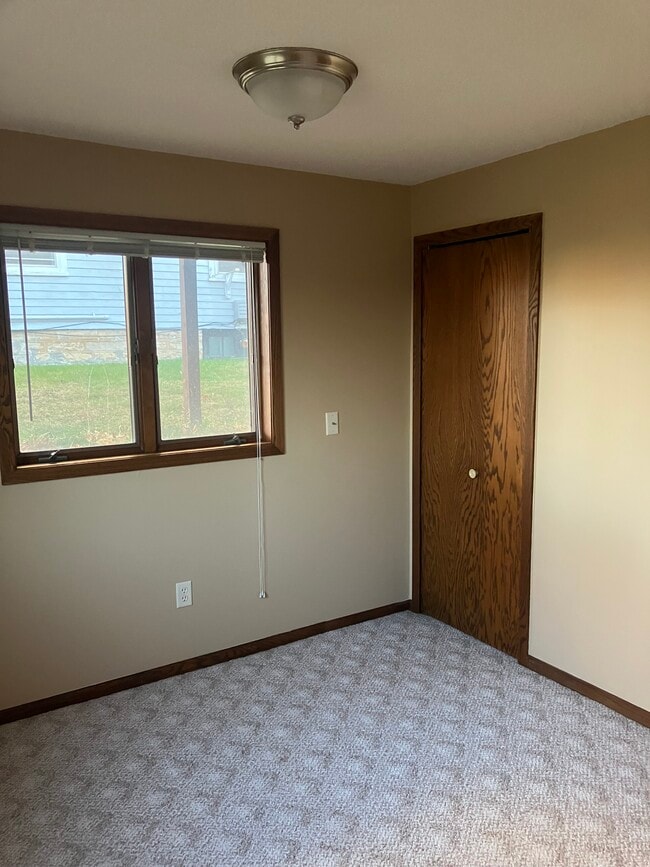 301 5th St S unit 1, Cannon Falls, MN 55009 - photo 7