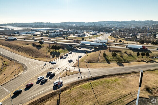 I40 and runs through Dickson with easy access to anywhere.