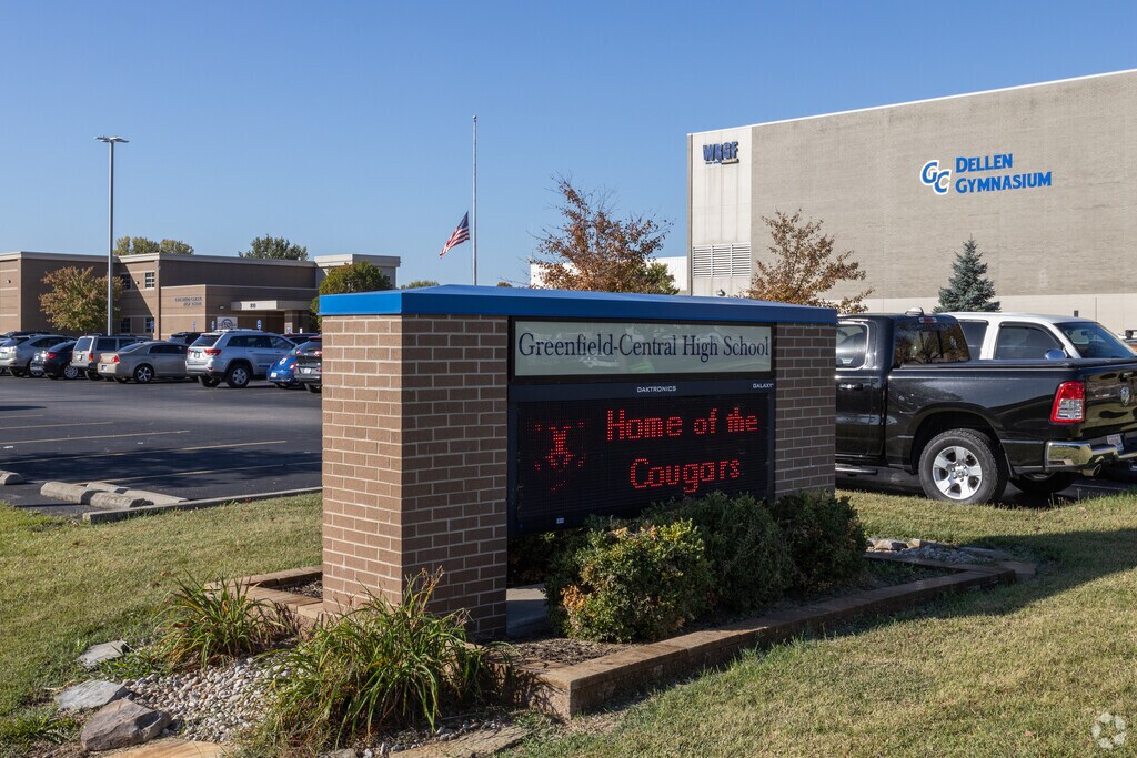 Greenfield-Central High School has a teacher student ration of 19 to1.