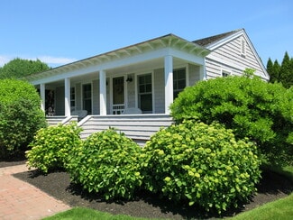 223 Purgatory Rd, Middletown, RI 02842