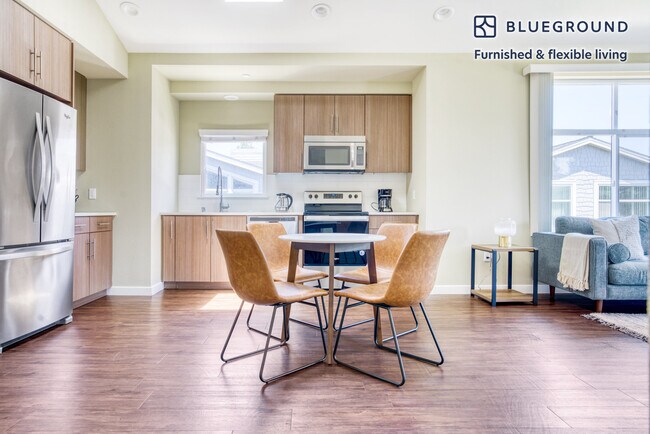 111 N Rengstorff Ave unit FL3-ID590, Mountain View, CA 94043 - photo 7