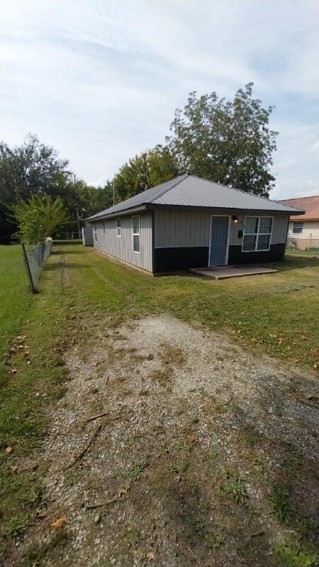 1915 Park Ave, Baxter Springs, KS 66713