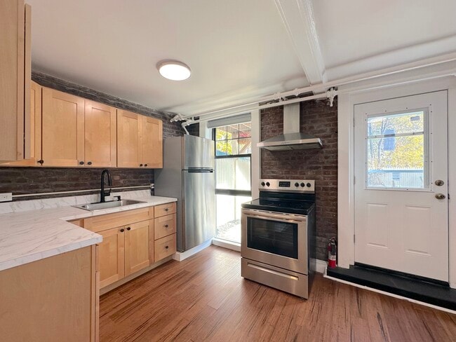 202 Grand St unit 1, Newburgh, NY 12550 - photo 3