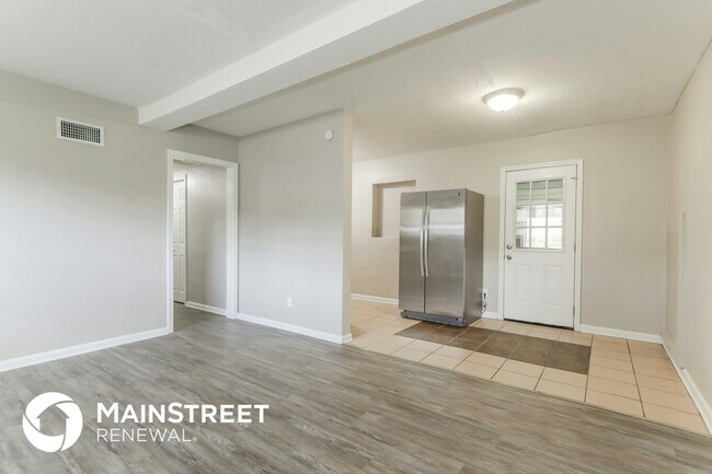 3114 Hampton Ave E, Jacksonville, FL 32216 - photo 6