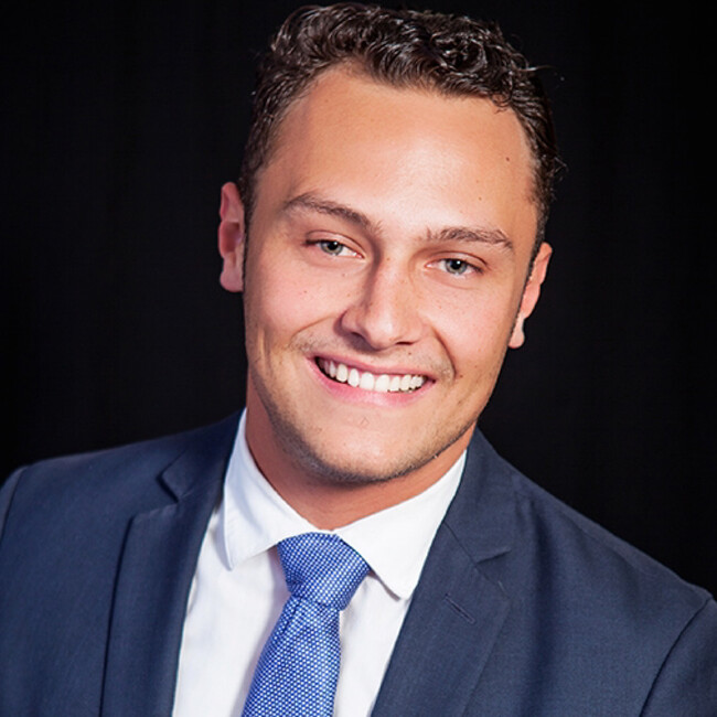 Agent Photo