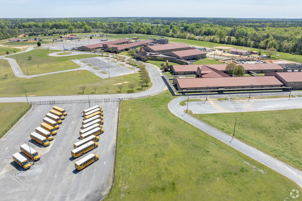 Saluda Middle School is part of the larger Saluda County Educational Complex.