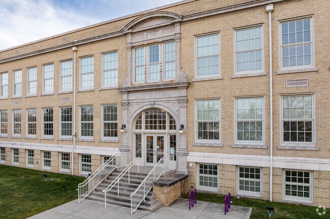 Lakewood City Schools have earned and overall grade of A+ from Niche.