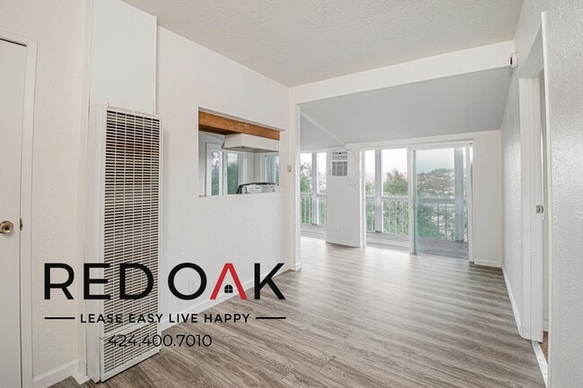 476 1/2 Crane Blvd unit 476 1/2, Los Angeles, CA 90065 - photo 7