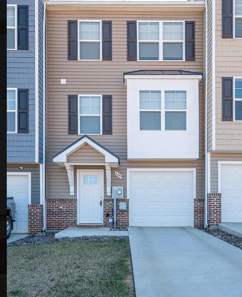 185 Carnes Way, Martinsburg, WV 25403