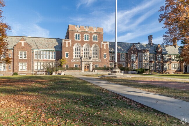 Bronxville High School is a top-rated, public school located in Bronxville.