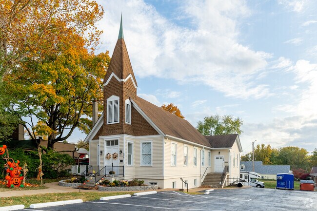 Florissant's Rue St. Francois houses many of the historic buildings housing businesses.