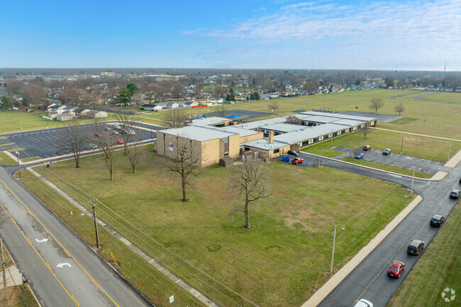 John W. Kendall Elementary School receives an overall Niche grade of C+.