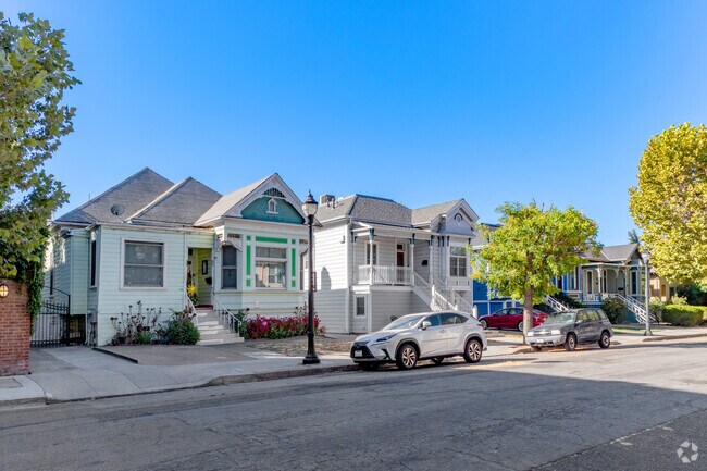 Victorian style homes in Downtown San Jose are popular in the neighborhood.