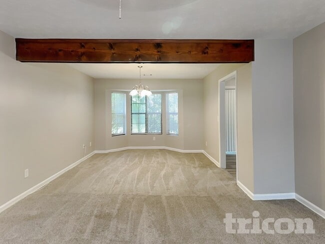 6169 Charring Cross Ct, Lithonia, GA 30058 - photo 3