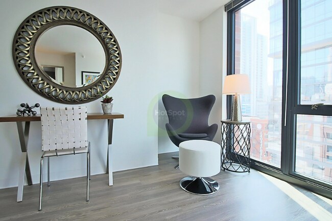 647 N Wells St, Chicago, IL 60654 - photo 5