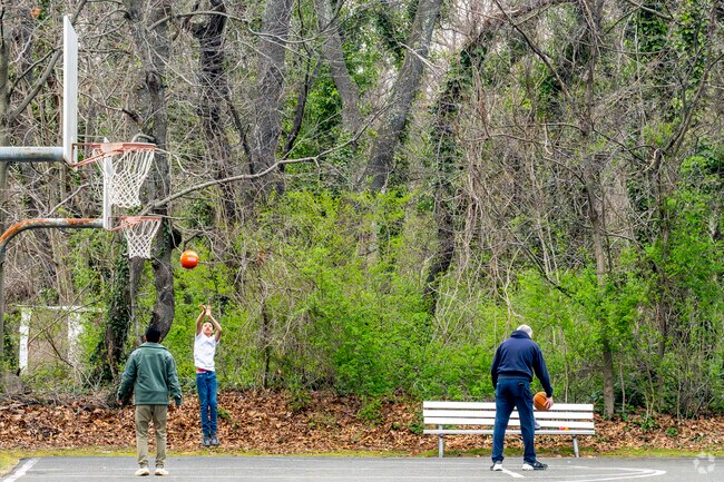 Valley Stream State Park features a nearly 100-acre enchanted preserve with outdoor activities.