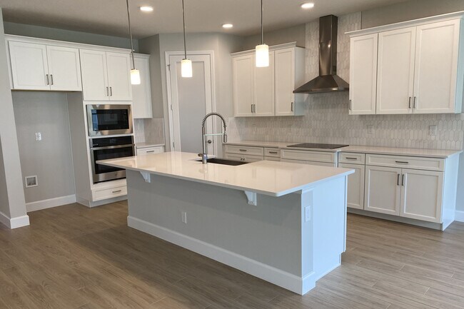 5439 Park Guell St, Saint Cloud, FL 34771 - photo 5