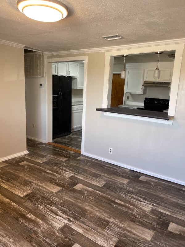 1379 Railroad St, Millen, GA 30442