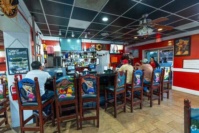 Classic Mexican fare is the order of the day at Victoria Restaurante near Avondale-Melbourne.