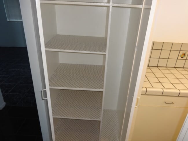 Kitchen pantry cabinet