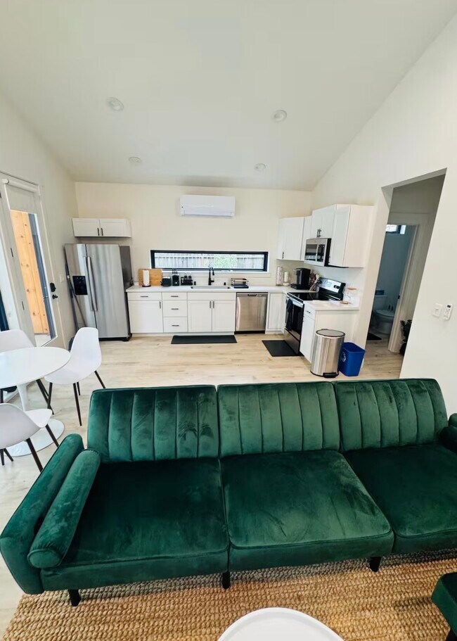 717 Loma St, Redding, CA 96003 - photo 5