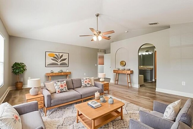 2451 Foxhollow Rd, Tavares, FL 32778 - photo 5