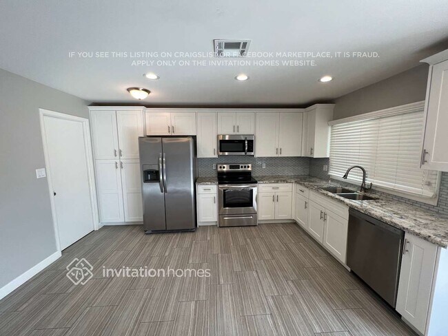 2461 E Manhatton Dr, Tempe, AZ 85282 - photo 5