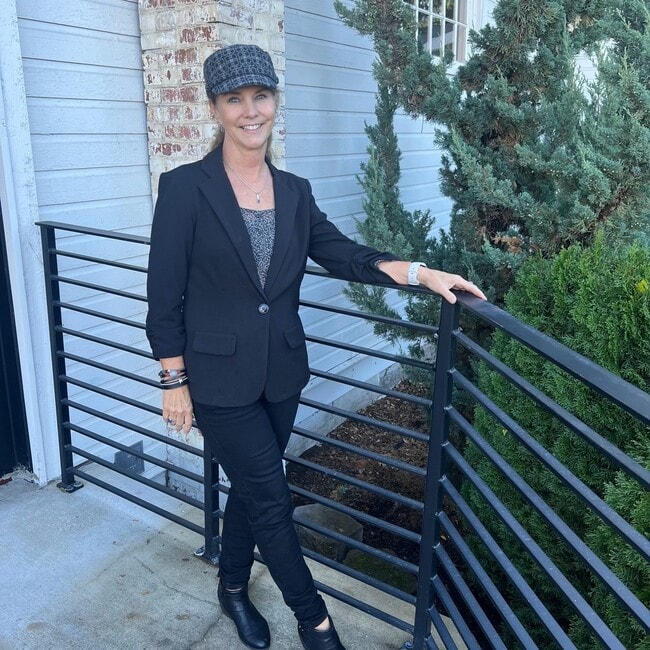 Agent Photo