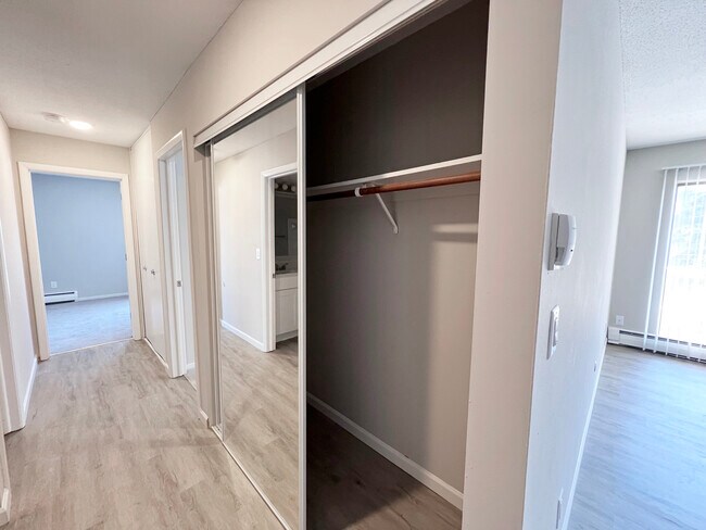 The Park Apartments, Saint Paul, MN 55119 - photo 4