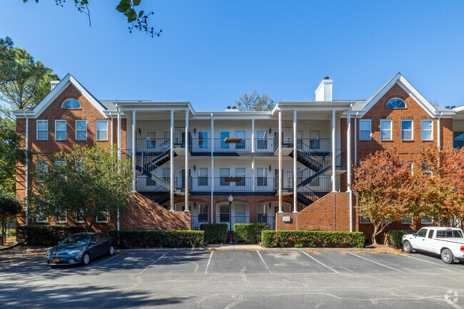 Condominiums can be found in Hunter's Square and offer a more affordable living option.