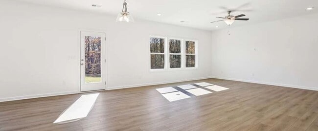 1240 Magellan Dr, Buford, GA 30518 - photo 7