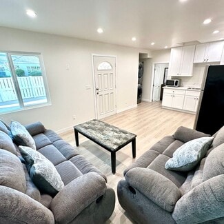 356 W Maple St, Glendale, CA 91204