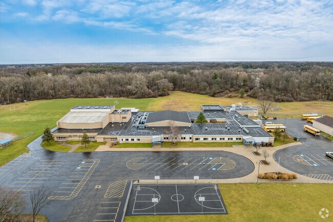 Bath Middle School has a student population of 229 students.