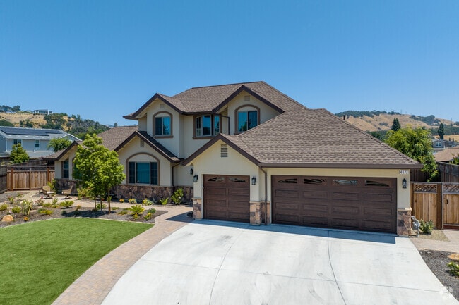 Lawns are fairly rare in Larkfield-Wikiup, though some larger homes do feature them.