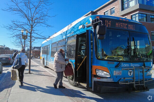 Buses run frequently and conveniently within Jeffries Point.