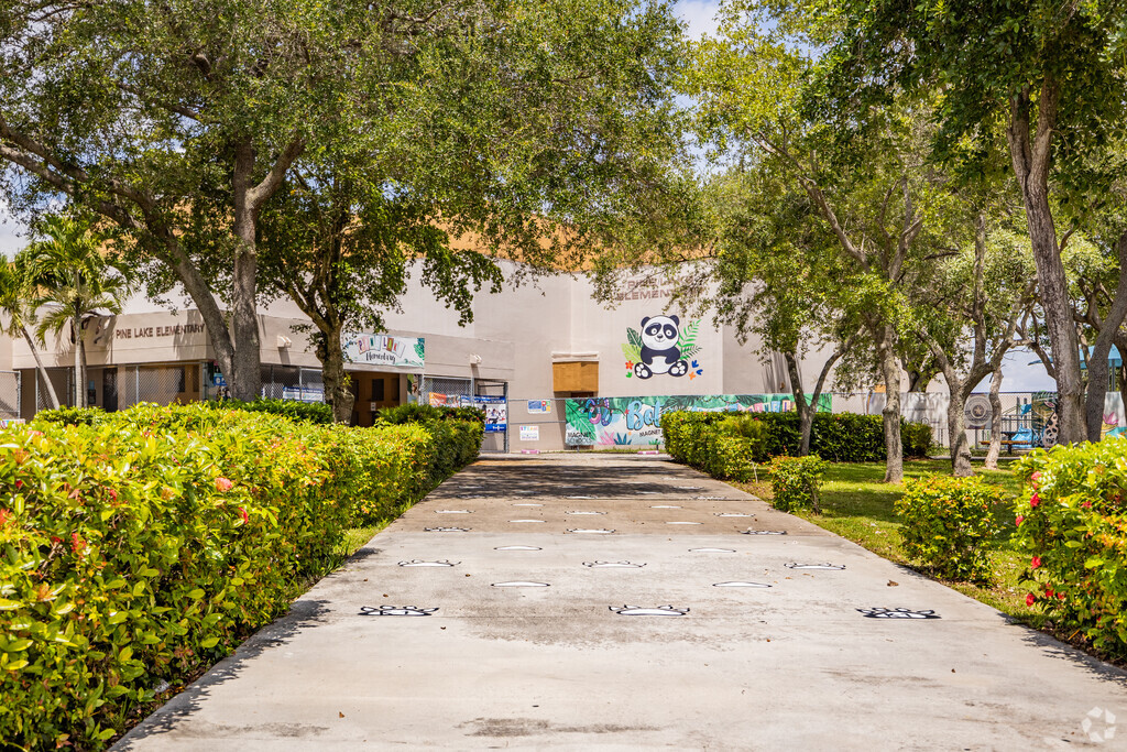 Pine Lake Elementary School is one of the great schools in the Palmetto Estates neighborhood.
