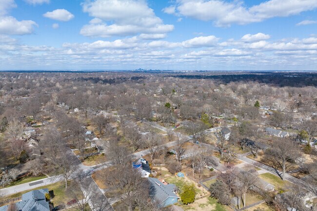 Colonial Village combines peaceful living with well-priced homes near Kansas City.