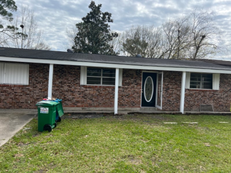 3302 New York Ave, Pascagoula, MS 39581 - photo 1