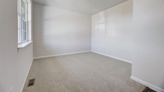 800 Hyssop Ct, Joppatowne, MD 21085 - photo 4