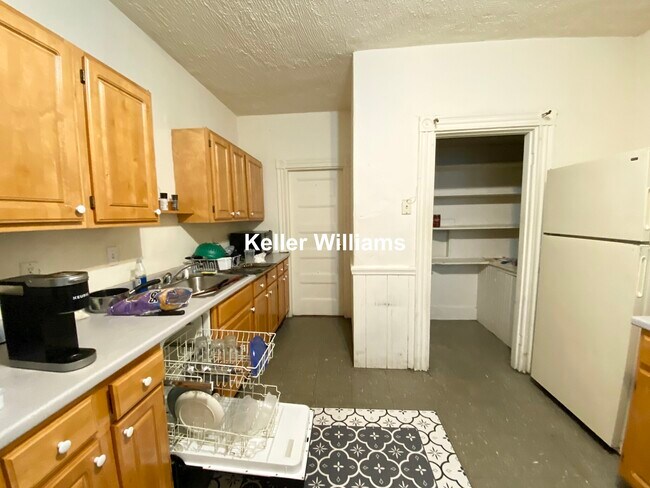 140 Calumet St unit 1, Roxbury Crossing, MA 02120 - photo 7