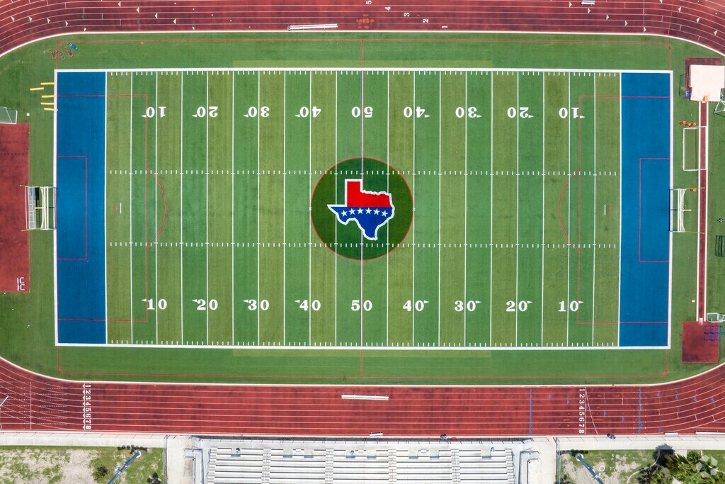 Veterans Memorial Early College High School hosts grades 9th to 12th in the Brownsville area.