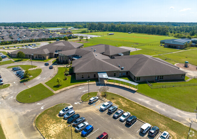 James W Wilson Junior Elementary is located at 8900 New Park Dr, Montgomery, AL 36117.