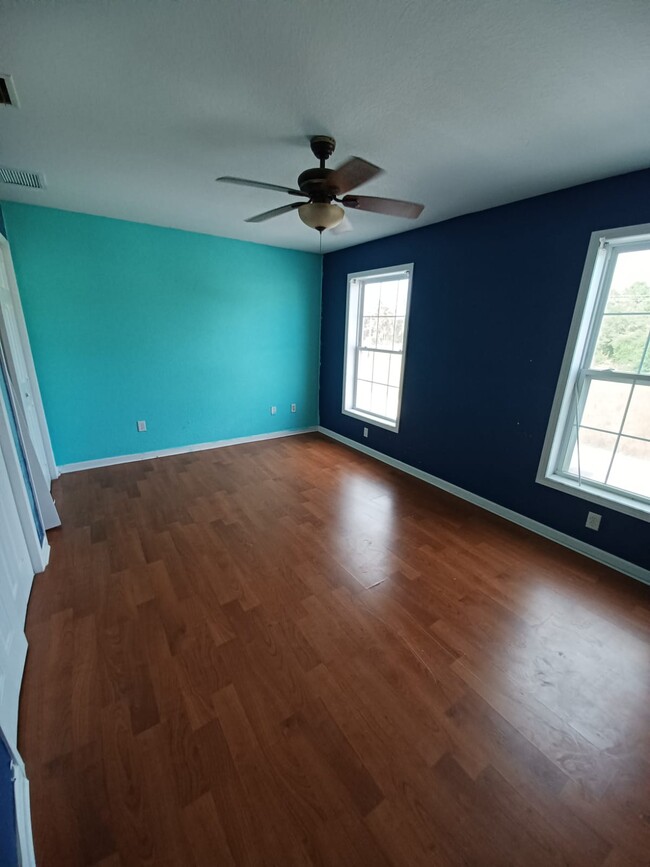 111 Yellowtail Loop Unit 3, Lehigh Acres, FL 33936