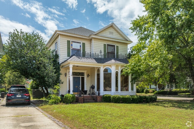 Historic Queen Anne-style homes add charm to Hampton Park's culture.