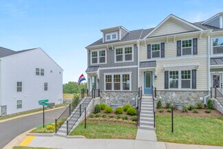 2253 Woodburn Rd, Charlottesville, VA 22901