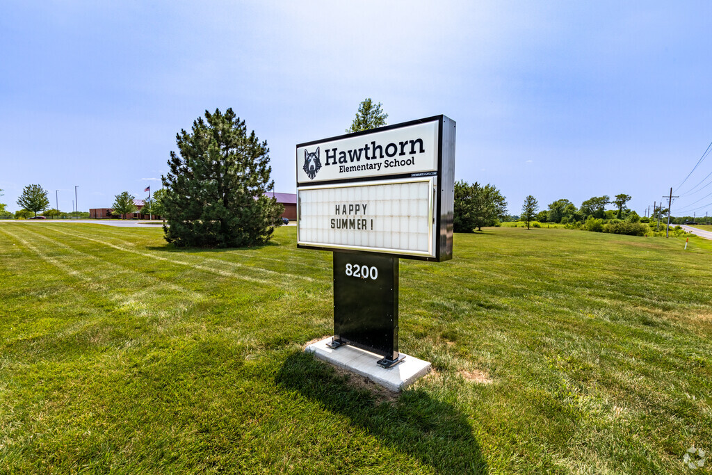 Welcome to Hawthorn Elementary School in the Outer Northland-Platte County neighborhood.