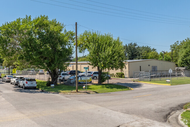Tekoa Academy Of Accelerated Studies High School has a committed teaching staff.