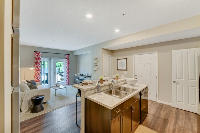 Woodfield Park, Columbus, OH 43219 - photo 4