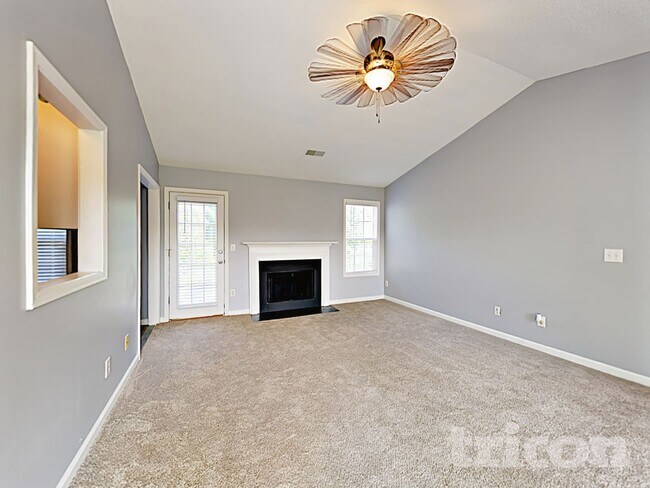 623 Bowling Ln, Winder, GA 30680 - photo 6